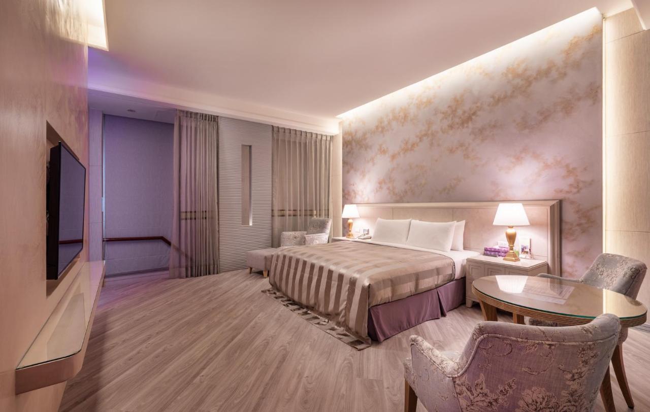 Purple Garden Motel Kaohsiung Eksteriør bilde