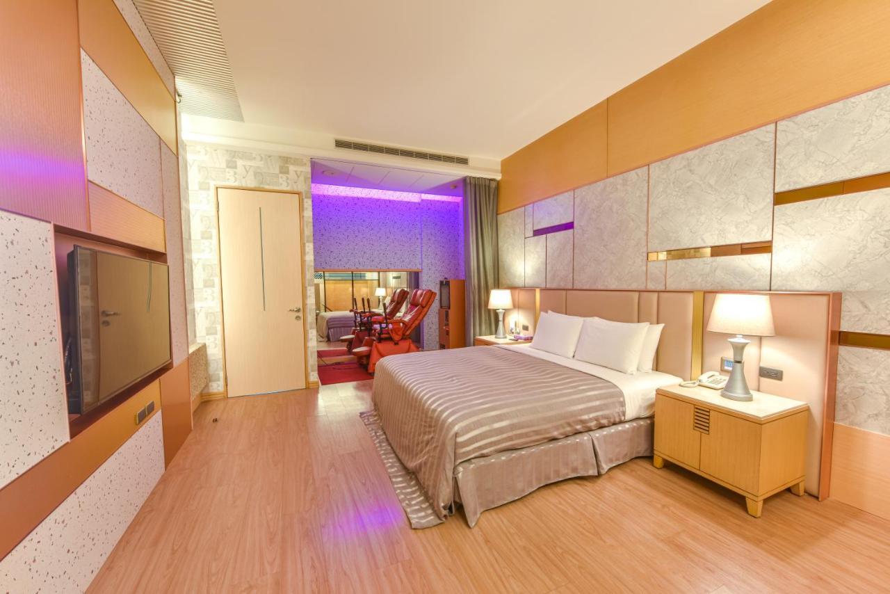 Purple Garden Motel Kaohsiung Eksteriør bilde