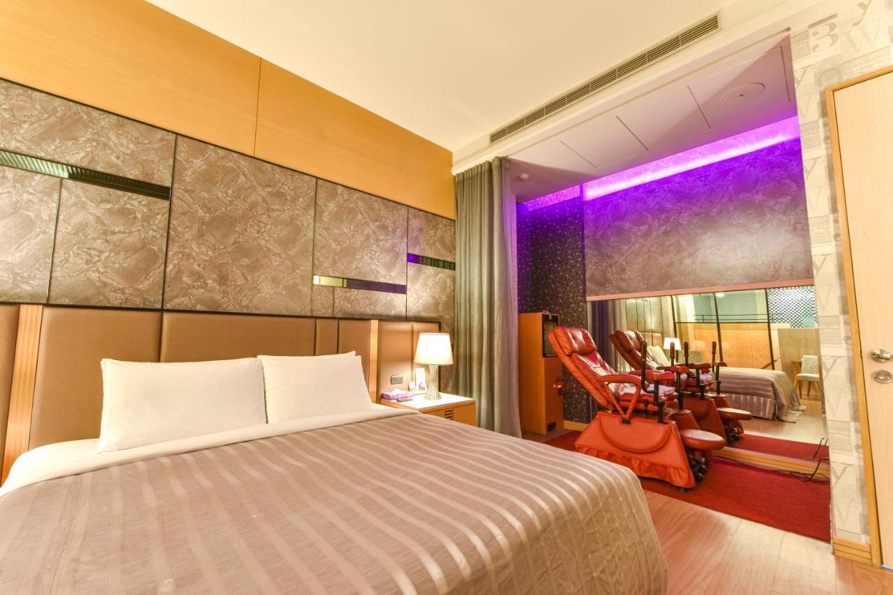Purple Garden Motel Kaohsiung Eksteriør bilde